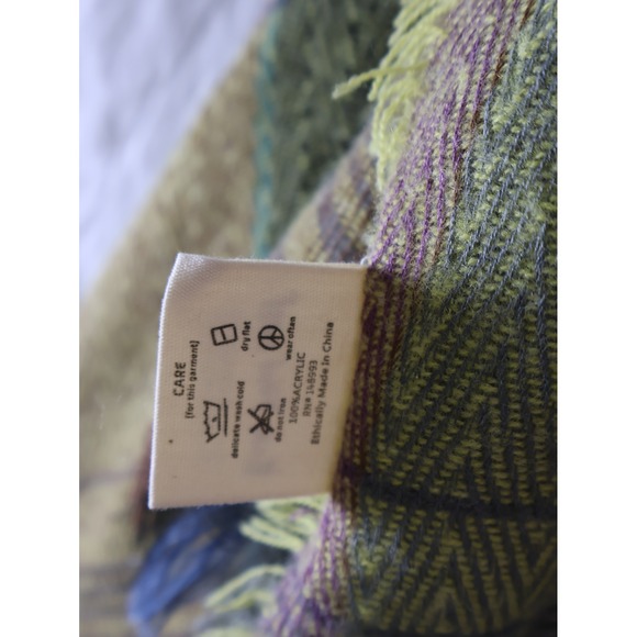 Three Bird Nest Plaid Patchwork Poncho Wrap Scarf Shawl Boho Pocket Festival - Picture 5 of 10